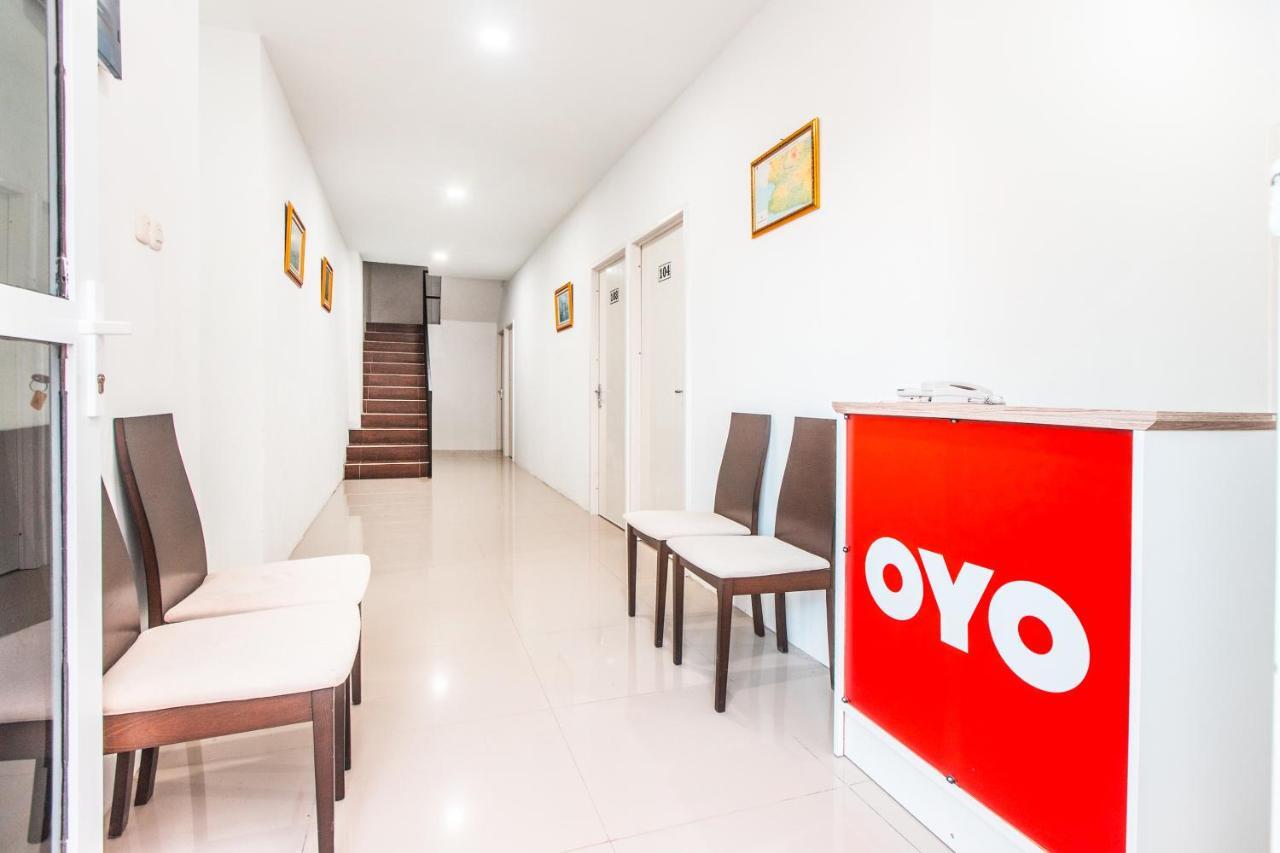 Oyo 907 Wisma Cakung Джакарта Екстер'єр фото